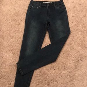 Tractr skinny dark denim size 28